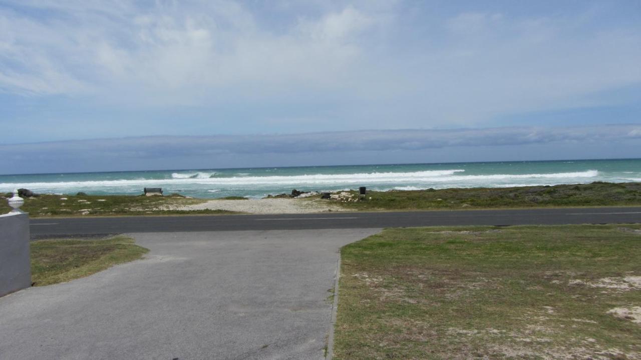 Swem Jannie Apartamento Struisbaai Exterior foto